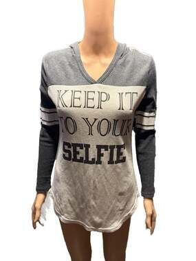 Just Be... "Keep It To Your Selfie" Waffle Knit Graphic Hoodie Size M